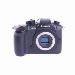 Panasonic Lumix DMC-GH5 Systemkamera (Body) schwarz (sehr...