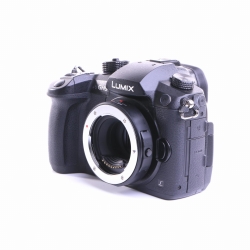 Panasonic Lumix DC-GH5 Systemkamera (Body) schwarz (sehr...