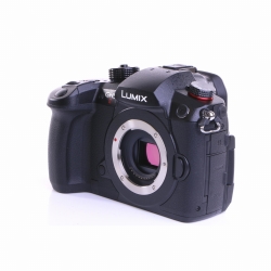 Panasonic Lumix DC-GH5 II Systemkamera (Body) schwarz...
