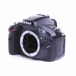 Nikon D5200 SLR-Digitalkamera (Body) (gut)