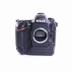 Nikon D4 SLR-Digitalkamera (Body) (gut)