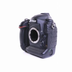 Nikon D4 SLR-Digitalkamera (Body) (gut)