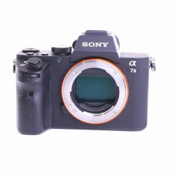 Sony Alpha 7 II Systemkamera (Body) (sehr gut)