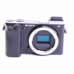 Sony Alpha 6100 Systemkamera (Body) schwarz (sehr gut)