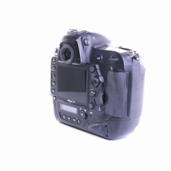 Nikon D4 SLR-Digitalkamera (Body) (gut)