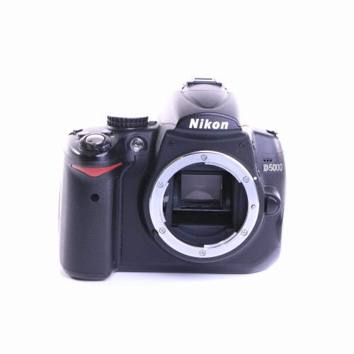 Nikon D5000 SLR-Digitalkamera (Body) (sehr gut)