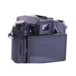 Panasonic Lumix DMC-G70 Systemkamera (Body) schwarz (wie neu)