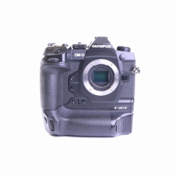 Olympus OM-D E-M1X DSLM Systemkamera (Body) schwarz (sehr gut)