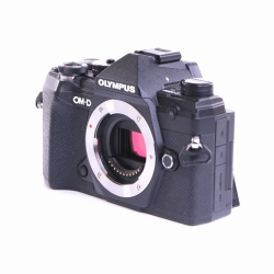 Olympus OM-D E-M5 Mark III Systemkamera (Body) schwarz...