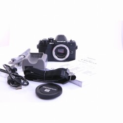 Olympus OM-D E-M10 Mark II Systemkamera (Body) schwarz (wie neu)