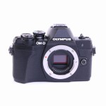 Olympus OM-D E-M10 Mark II Systemkamera (Body) schwarz (wie neu)