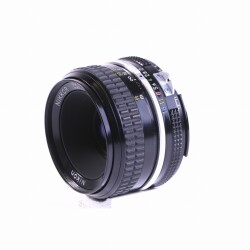 Nikon AI-S Nikkor 50mm F/2.0 Manual Focus (sehr gut)