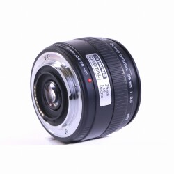 Olympus Zuiko Digital EM 35mm F/3.5 Macro (sehr gut)