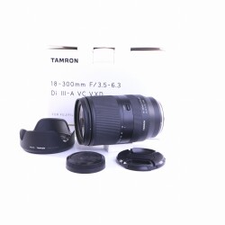 Tamron 18-300mm F/3.5-6.3 Di III-A VC VXD für Fujfifilm (sehr gut)