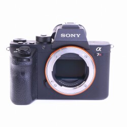 Sony Alpha 7 II Systemkamera (Body) (sehr gut)