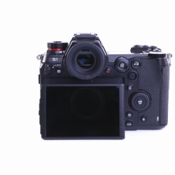 Panasonic DC-S1 Vollformat-Systemkamera (Body) (sehr gut)