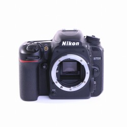 Nikon D7500 SLR-Digitalkamera (Body) (gut)