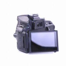 Nikon D5200 SLR-Digitalkamera (Body) (wie neu)