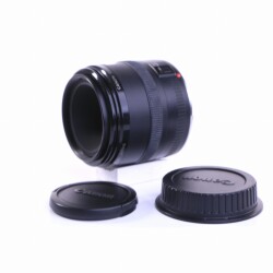 Canon EF 50mm F/2.5 Macro (sehr gut)