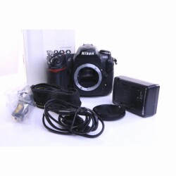 Nikon D300 SLR-Digitalkamera (Body) (gut)