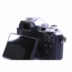 Olympus OM-D E-M10 Mark II Systemkamera (Body) silber (sehr gut)