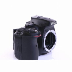 Nikon D5300 SLR-Digitalkamera (Body) schwarz (sehr gut)