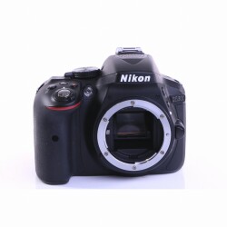 Nikon D5300 SLR-Digitalkamera (Body) schwarz (sehr gut)