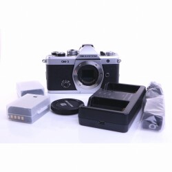 OM System OM-3 Systemkamera (Body) silber (wie neu)