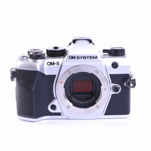 OM System OM-5 Mark II Systemkamera (Body) silber (sehr gut)