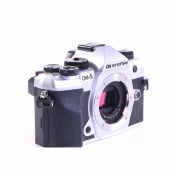 OM System OM-5 Mark II Systemkamera (Body) silber (sehr gut)