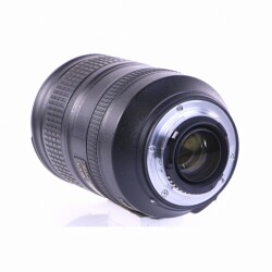 Nikon AF-S Nikkor 28-300mm F/3.5-5.6 G ED VR (sehr gut)