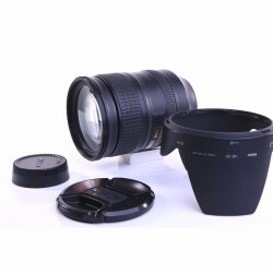 Nikon AF-S Nikkor 28-300mm F/3.5-5.6 G ED VR (sehr gut)