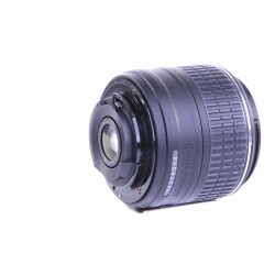 Nikon AF-S DX Nikkor 18-55mm F/3.5-5.6 G VR II (sehr gut)
