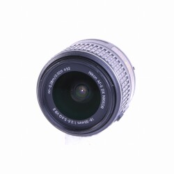 Nikon AF-S DX Nikkor 18-55mm F/3.5-5.6 G VR II (sehr gut)