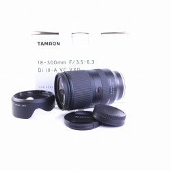 Tamron 18-300mm F/3.5-6.3 Di III-A VC VXD für Sony (E-Mount) (wie neu)