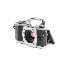 Olympus OM-D E-M10 Systemkamera (Body) silber (passabel)