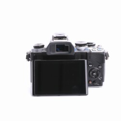 Olympus OM-D E-M10 Systemkamera (Body) silber (passabel)