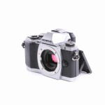 Olympus OM-D E-M10 Systemkamera (Body) silber (passabel)